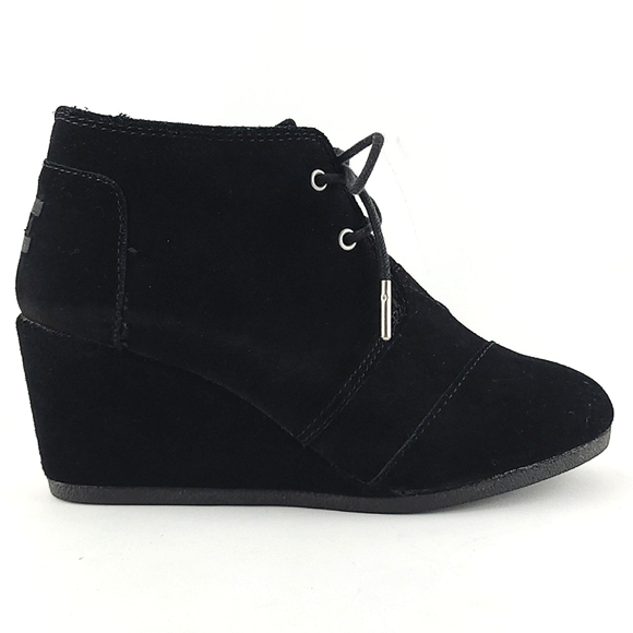 Toms Shoes - Toms Desert Wedge Black Suede Lace-Up Ankle Booties Size 7W